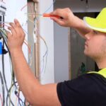 how-professional-electricians-light-up-your-home