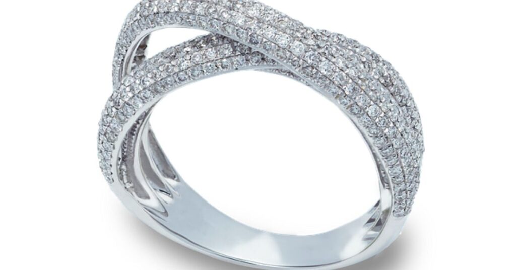 caring-for-your-marriage-ring-tips-to-keep-it-sparkling (2)