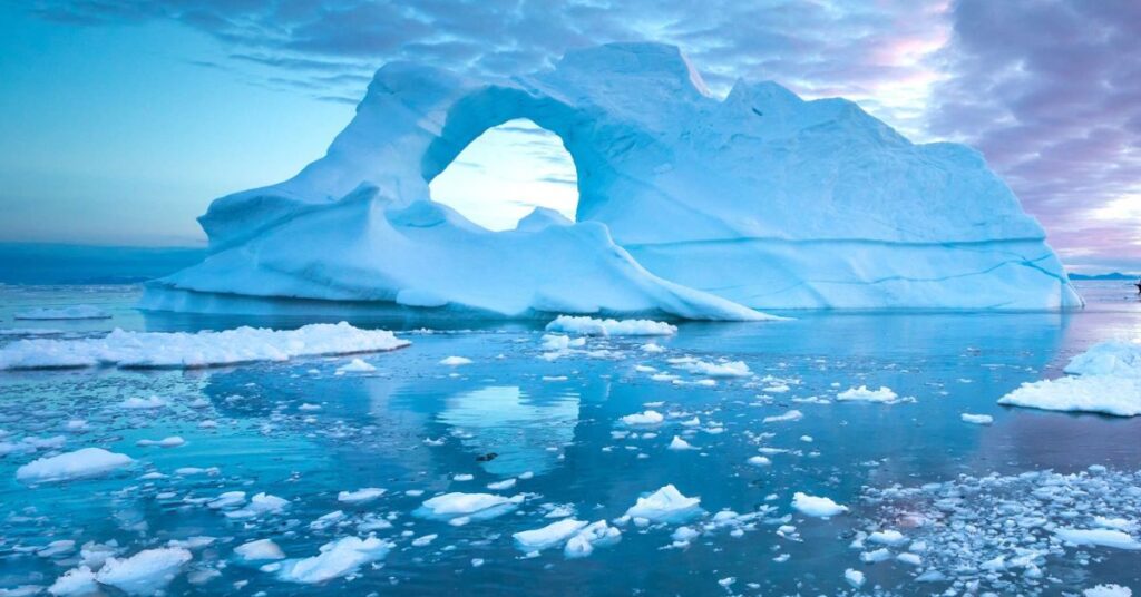 greenland-–-best-for-icebergs-and-arctic-adventures (1)