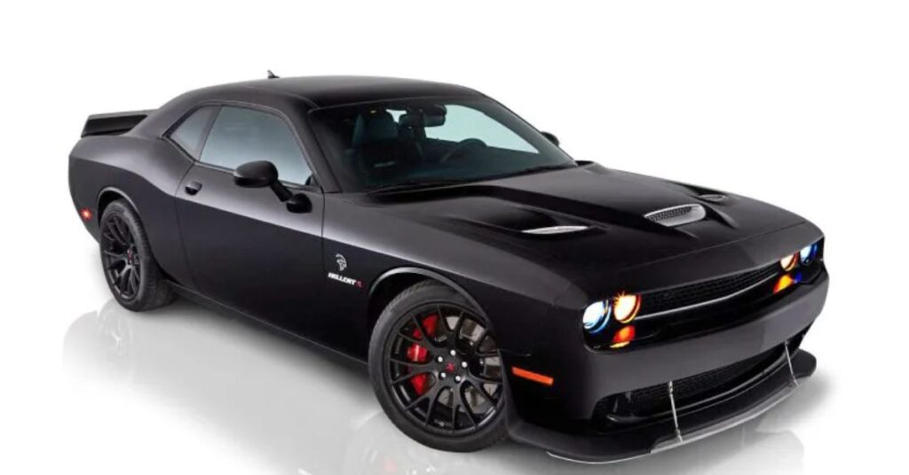 how-the-dodge-challenger-hellcat-became-the-king-of-modern-muscle-cars