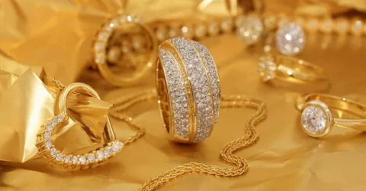 the-ultimate-guide-to-cleaning-and-maintaining-gold-and-diamond-jewelry-at-home